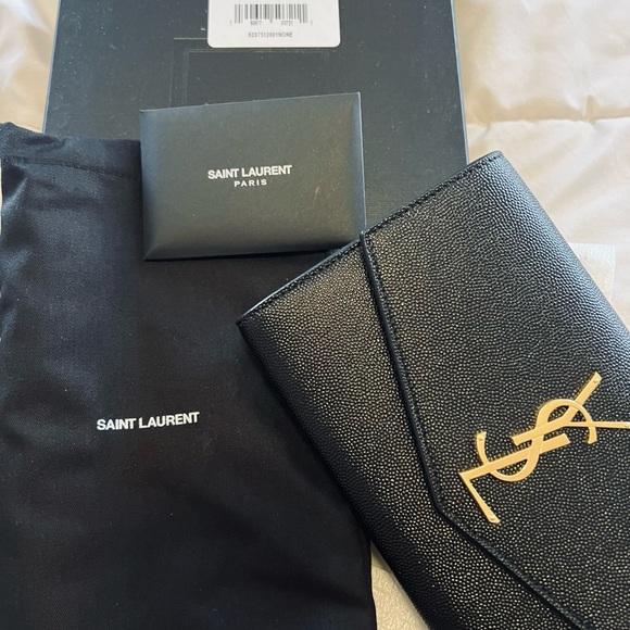 NIB YSL Uptown Pebbled Calfskin Leather Wallet on a Chain - Picture 11 of 14